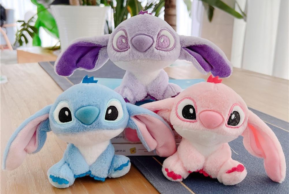 Stitch de peluche en tres colores